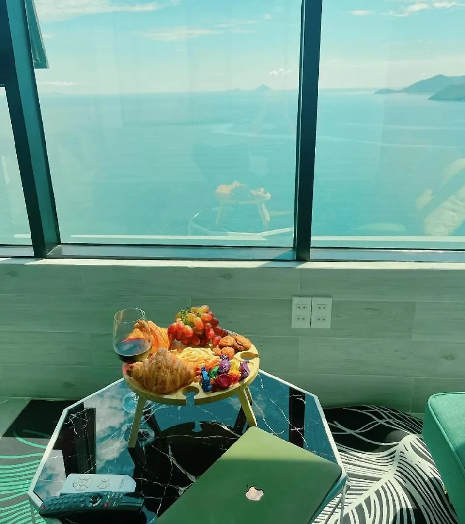 Pearl Nha Trang Beach Apartment