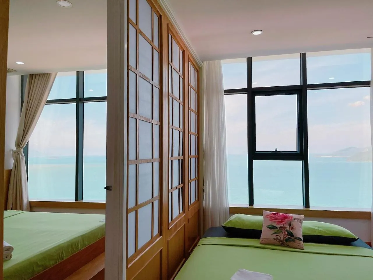 Pearl Nha Trang Beach Apartment 0*,  Βιετνάμ