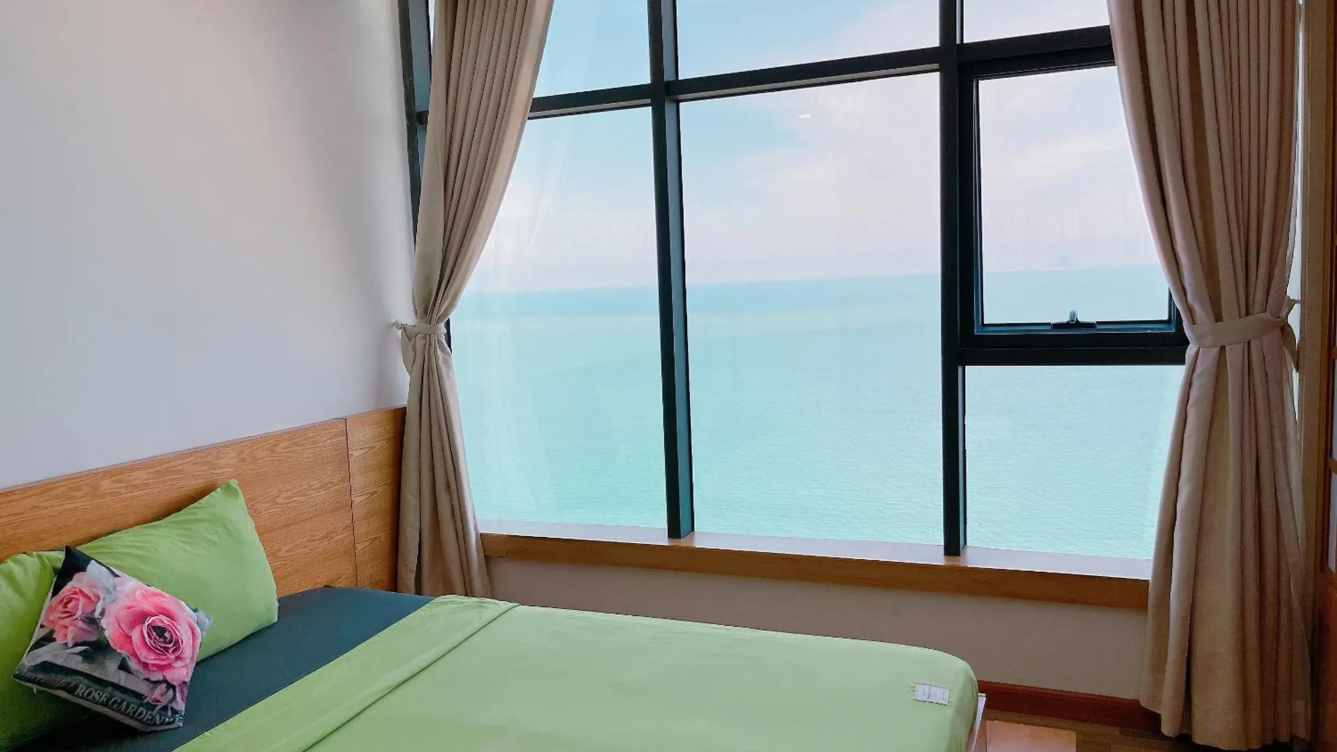 Pearl Nha Trang Beach Apartment 0*,  Βιετνάμ