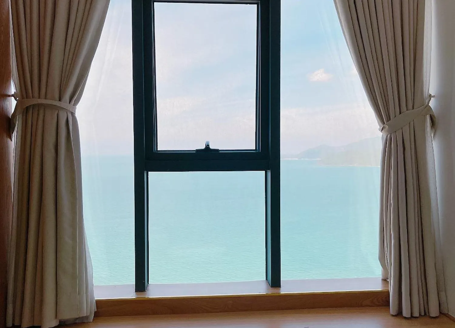Pearl Nha Trang Beach Apartment